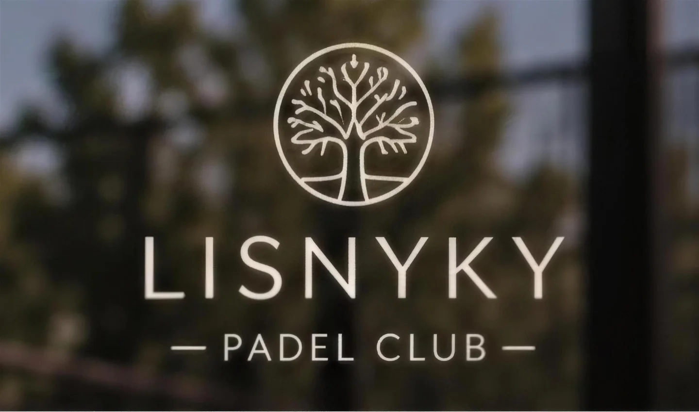 Lisnyky Padel · падел, Київ Падел-клуб Lisnyky Padel, Київ — фото клубу